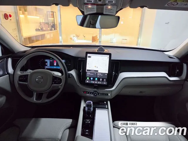 Volvo XC60 Generation 2 — Фото автомобиля 7