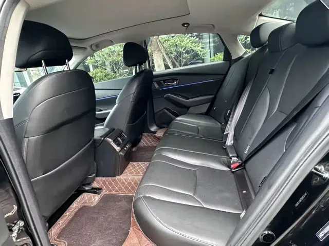 Honda Accord — Фото автомобиля 6