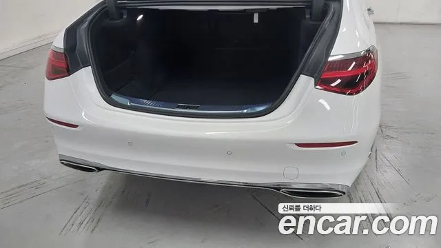 Mercedes-Benz S-Class W223 — Фото автомобиля 11