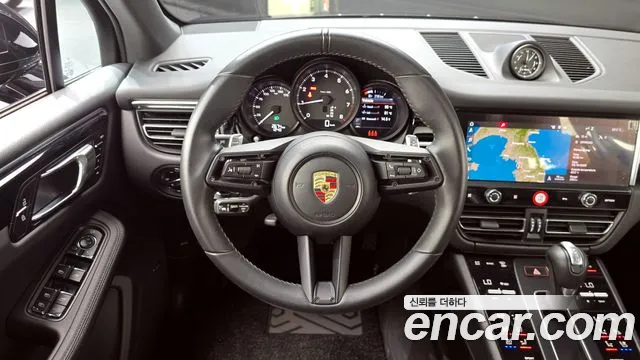 Porsche Macan Macan — Фото автомобиля 13