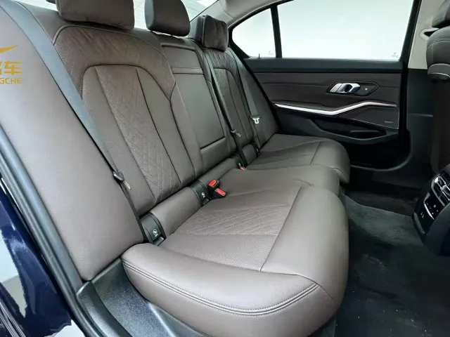 BMW 3 Series — Фото автомобиля 8