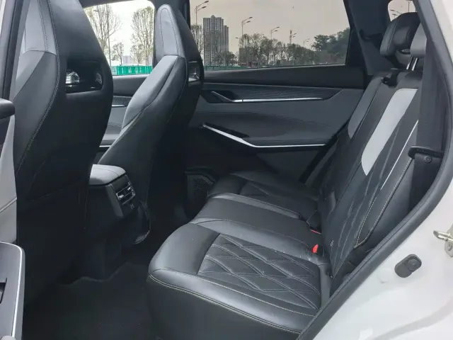 Changan Changan CS75 PLUS 2023 3rd Gen 1.5T Auto Premium — Фото автомобиля 11