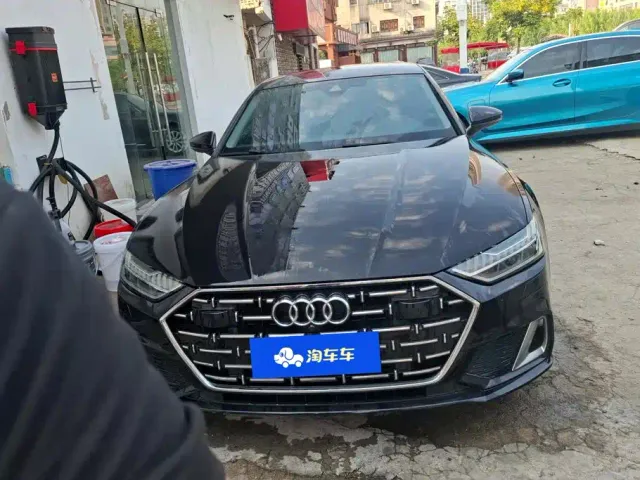 Audi A7L — Фото автомобиля 2