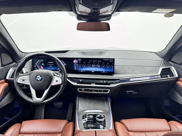 BMW X7 — Фото автомобиля 12