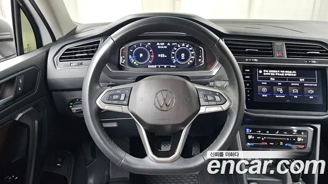 Volkswagen Tiguan — Фото автомобиля 10