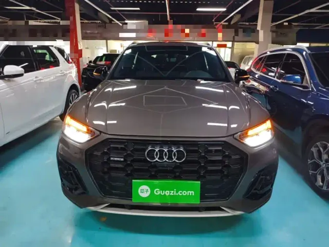 Audi Q5L — Фото автомобиля 2