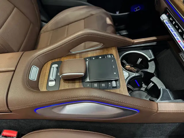 Mercedes-Benz GLS-Class — Фото автомобиля 12