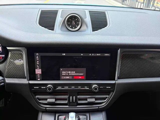 Porsche Macan — Фото автомобиля 10