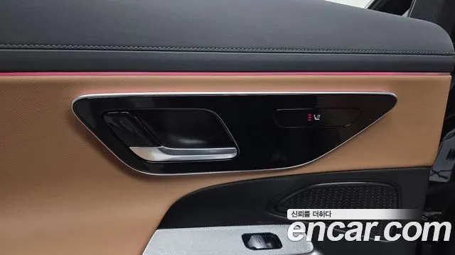 Mercedes-Benz E-Class — Фото автомобиля 14
