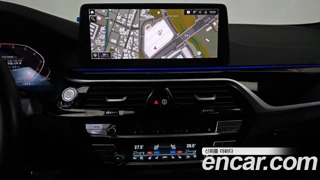 BMW 5 Series G30 — Фото автомобиля 12