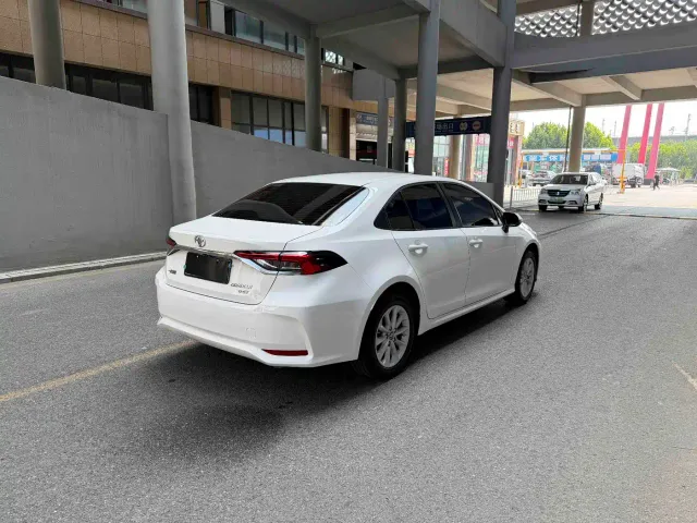 Toyota Corolla — Фото автомобиля 6