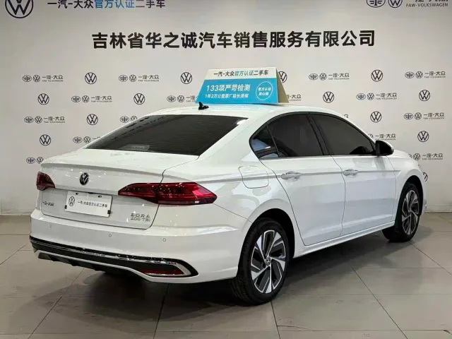 Volkswagen Bora — Фото автомобиля 2