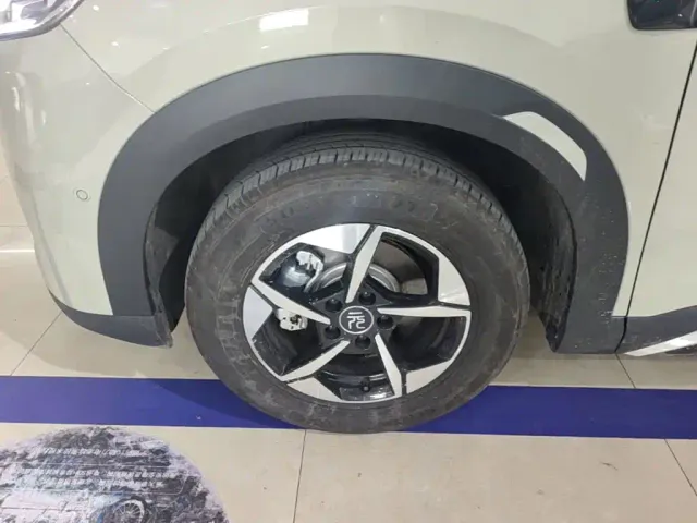 BYD Yuan UP — Фото автомобиля 22