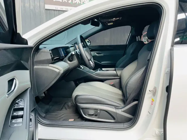 BYD Qin L 2025 EV 470KM Leading Edition — Фото автомобиля 19