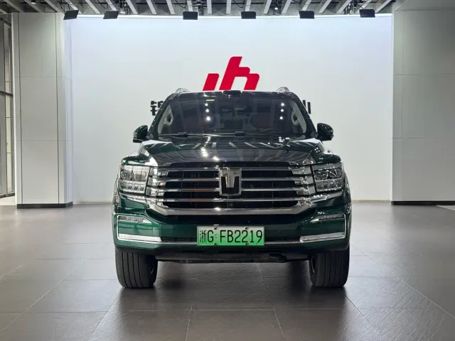 Tank 500 EV — Фото автомобиля 2