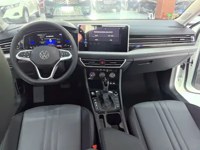 Volkswagen Sagitar — Фото автомобиля 9