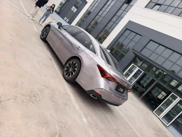 Toyota Avalon — Фото автомобиля 6