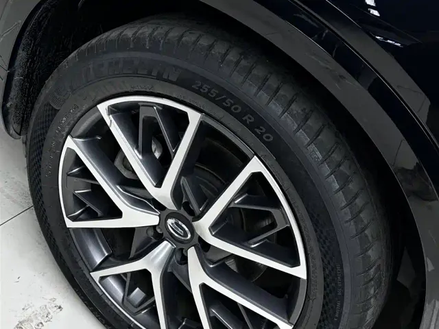 GAC Trumpchi GS8 — Фото автомобиля 10