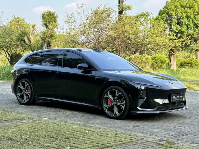 Nio ET5 Touring — Фото автомобиля 3