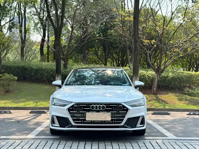 Audi A7L — Фото автомобиля 3