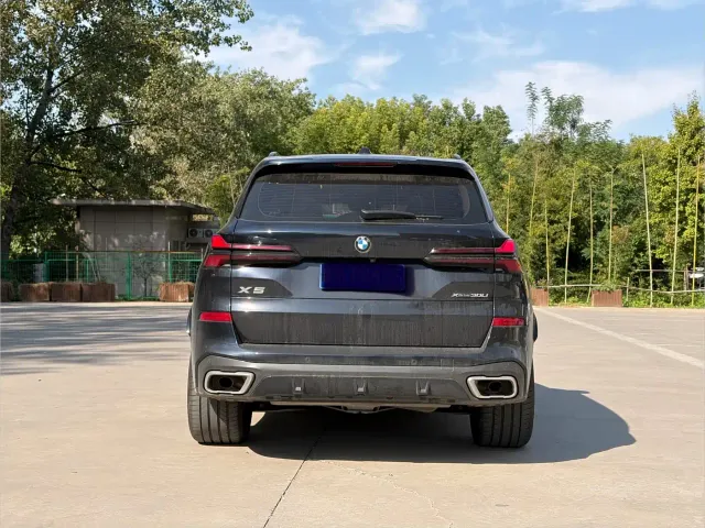 BMW X5 — Фото автомобиля 8