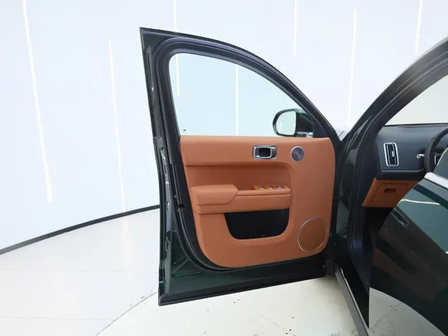 Li Auto L7 — Фото автомобиля 16