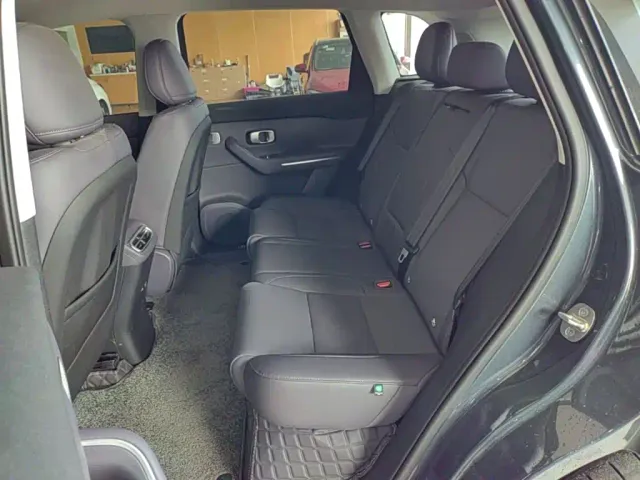 Leapmotor C10 — Фото автомобиля 16