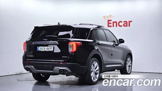 Ford Explorer Generation 6 — Фото автомобиля 2