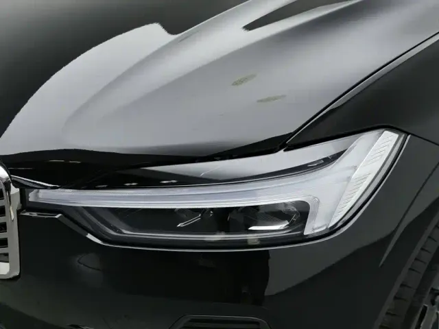Volvo XC60 — Фото автомобиля 7