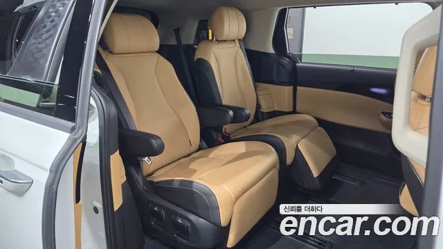 Kia Carnival 4th Gen — Фото автомобиля 18
