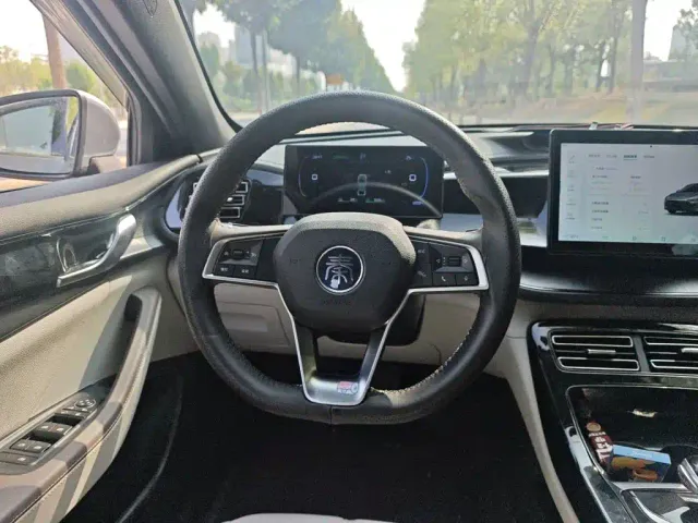 BYD Qin PLUS — Фото автомобиля 6