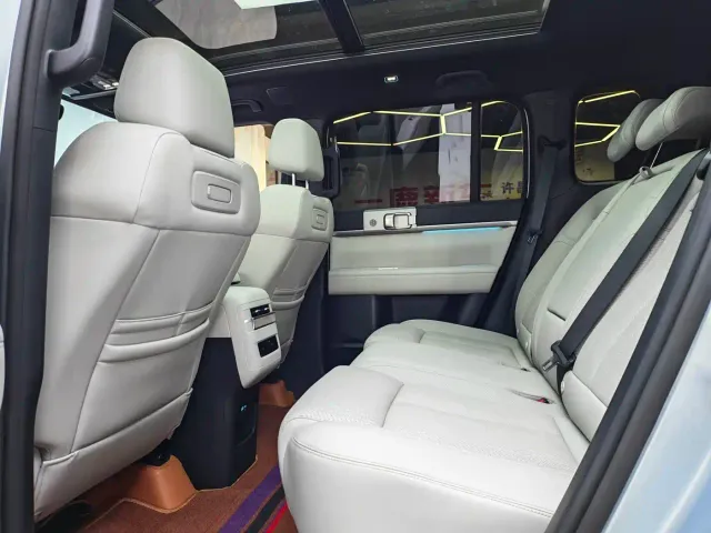 BYD FangChengBao Titanium 7 — Фото автомобиля 7