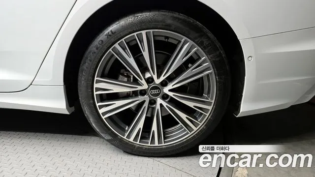 Audi A6 C8 — Фото автомобиля 5