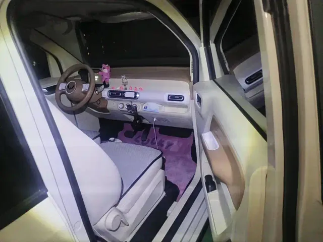 Wuling Hongguang Mini EV — Фото автомобиля 13