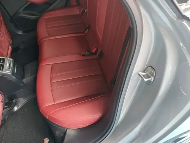 Audi Audi A4L 2024 40 TFSI Luxury Dynamic — Фото автомобиля 16