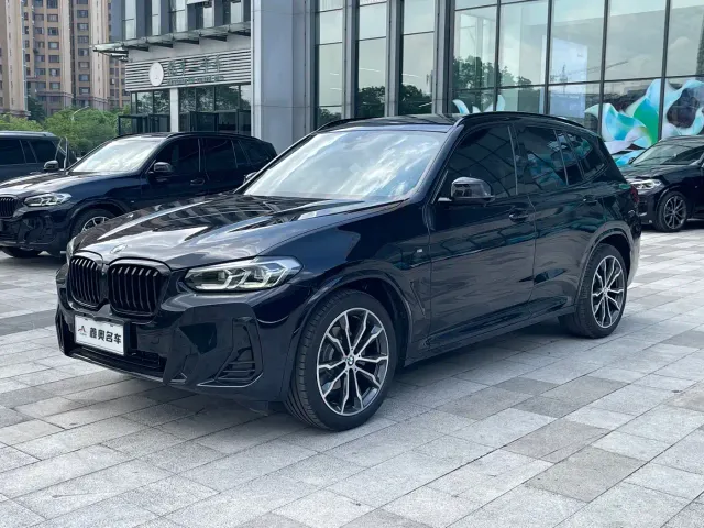 Фотография автомобиля — BMW X3