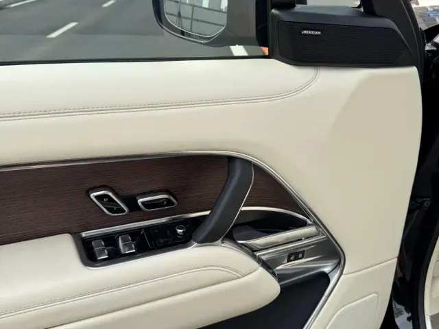 Land Rover Range Rover — Фото автомобиля 9