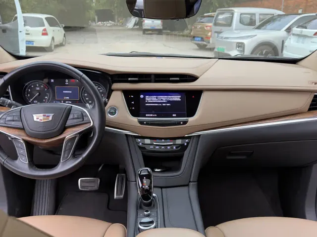 Cadillac XT5 — Фото автомобиля 17