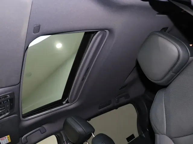 Toyota Sienna — Фото автомобиля 12