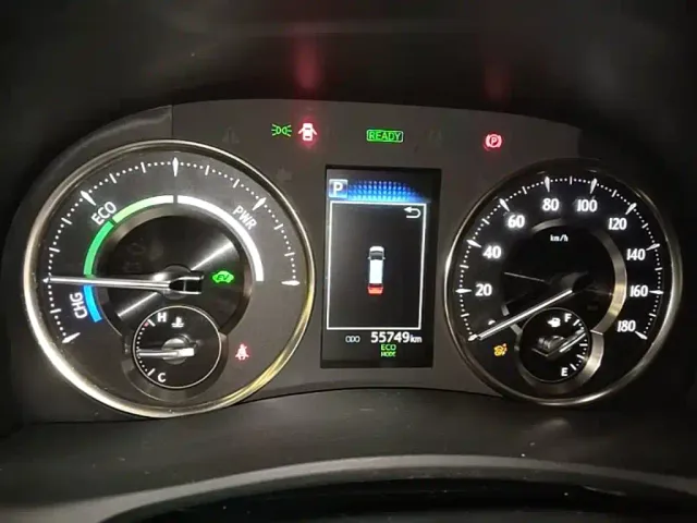 Toyota Vellfire — Фото автомобиля 11