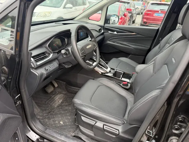 Maxus G50 — Фото автомобиля 9