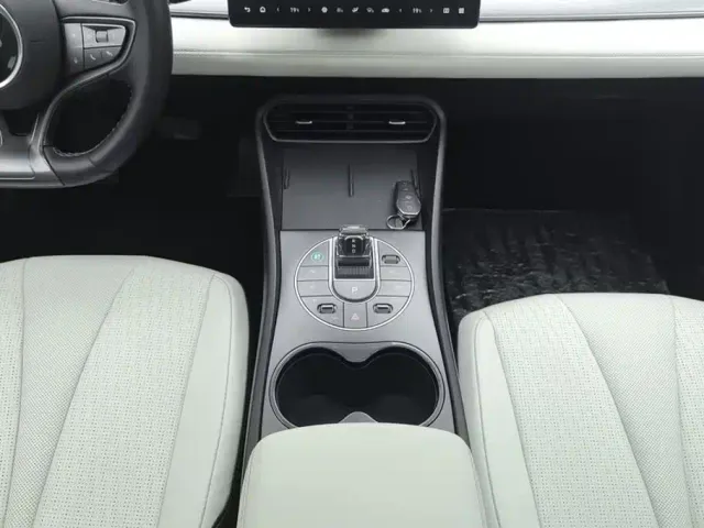 BYD Seal 05 DM-i — Фото автомобиля 16