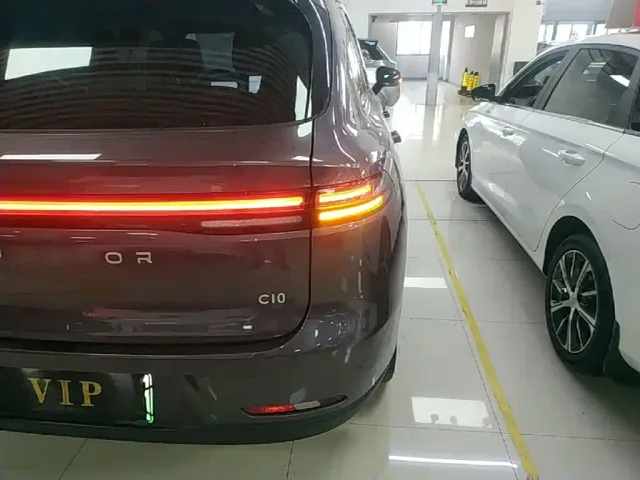 Leapmotor C10 — Фото автомобиля 7