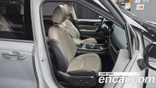 Kia Carnival 4th Gen — Фото автомобиля 12