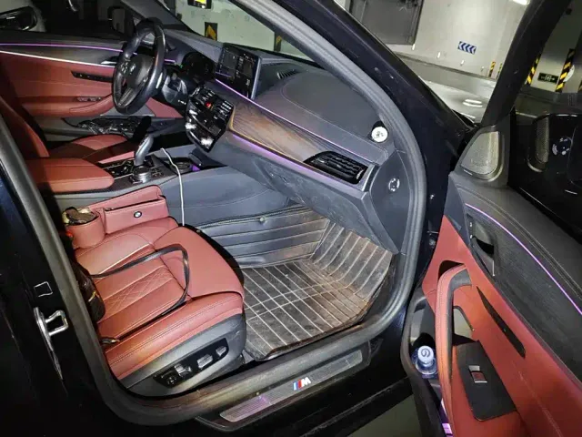 BMW 5 Series — Фото автомобиля 8