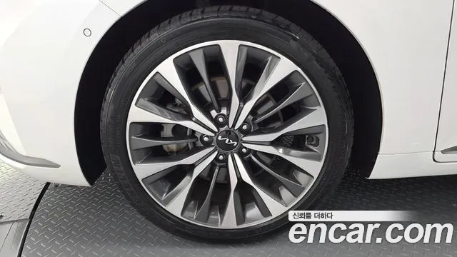 Kia K8 2.5 Бензин 2WD — Фото автомобиля 5