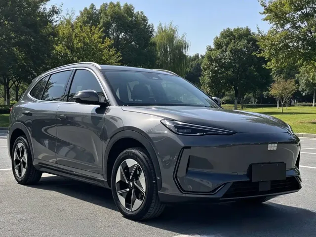 Geely Galaxy E5 — Фото автомобиля 3