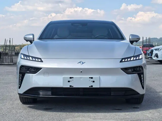 Dongfeng Yipai eπ007 2024 620Pro Edition — Фото автомобиля 2