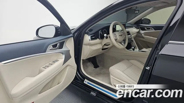 Genesis G70 New — Фото автомобиля 10