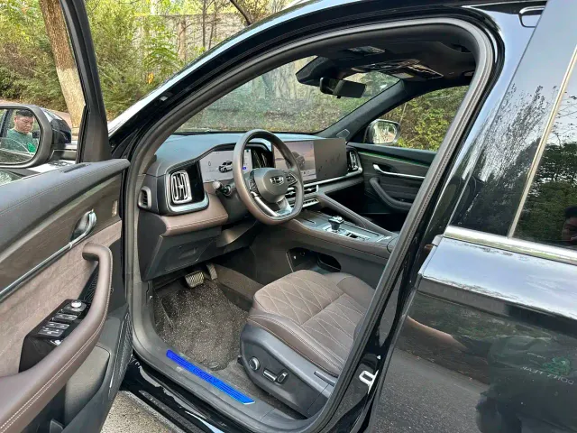 Geely Xingyue L — Фото автомобиля 29